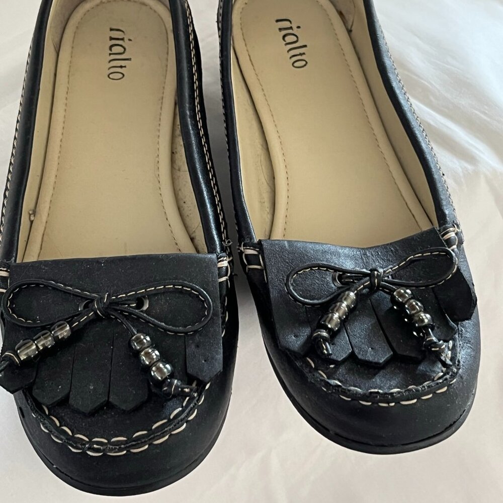 Beautiful Rialto moccasin style flat Black shoes - 10M